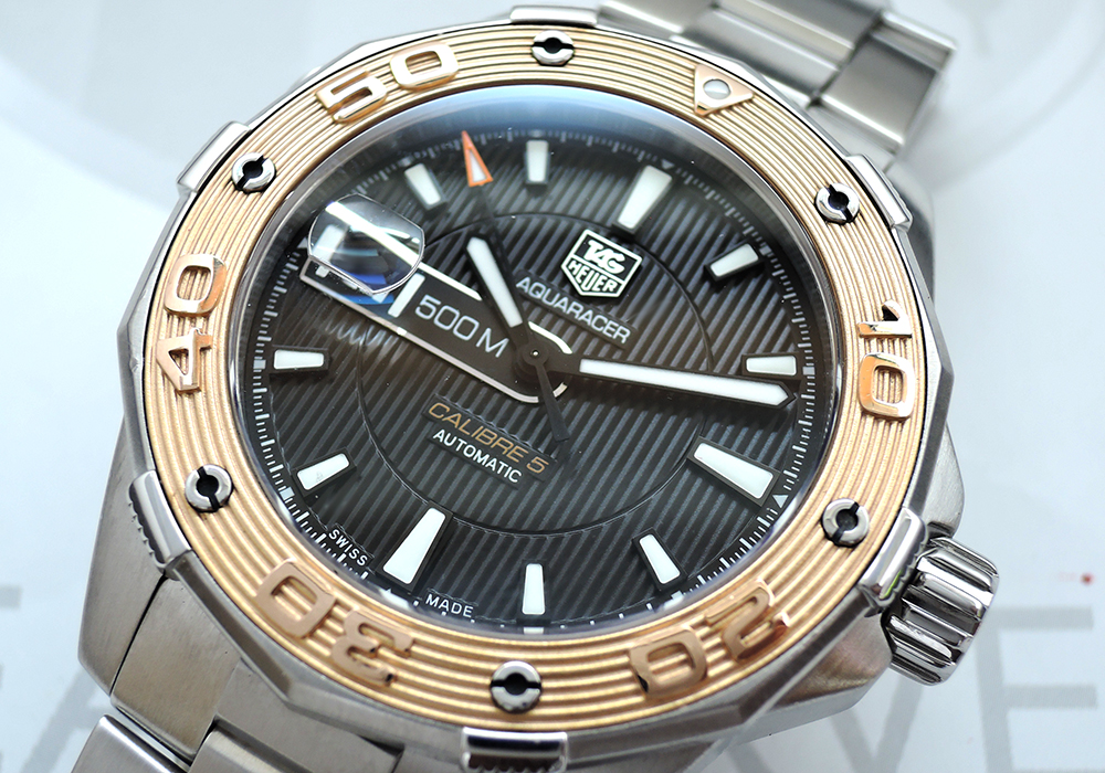 タグホイヤー TAG HEUER アクアレーサー500m  WAJ2150.BA0870 PGｘSS メンズ腕時計 自動巻 研磨仕上げ 美品 CF4902のイメージ画像