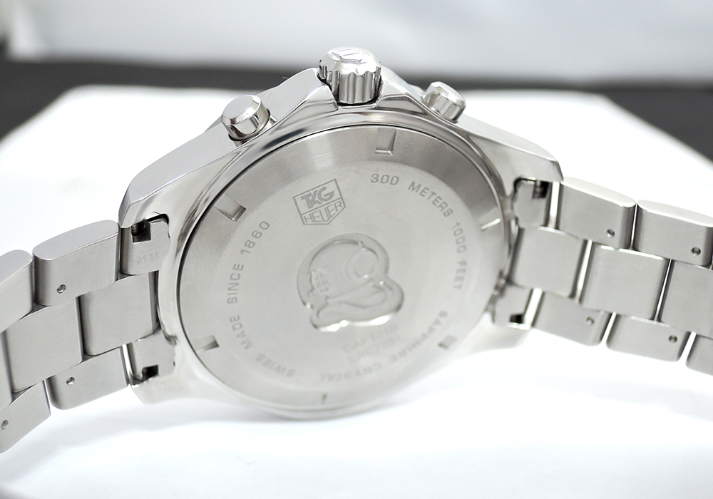 タグホイヤー TAG HEUER アクアレーサー300m クロノグラフ グランドデイトCAF101B.BA0821 白文字盤 メンズ腕時計 クォーツ CF4922のイメージ画像
