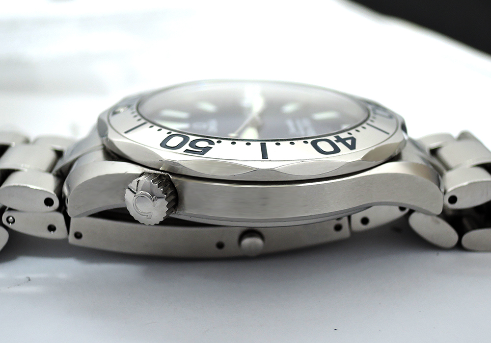 オメガOMEGA シーマスター プロフェッショナル300 2265.80 青文字盤 メンズ腕時計 クォーツ CF5058のイメージ画像