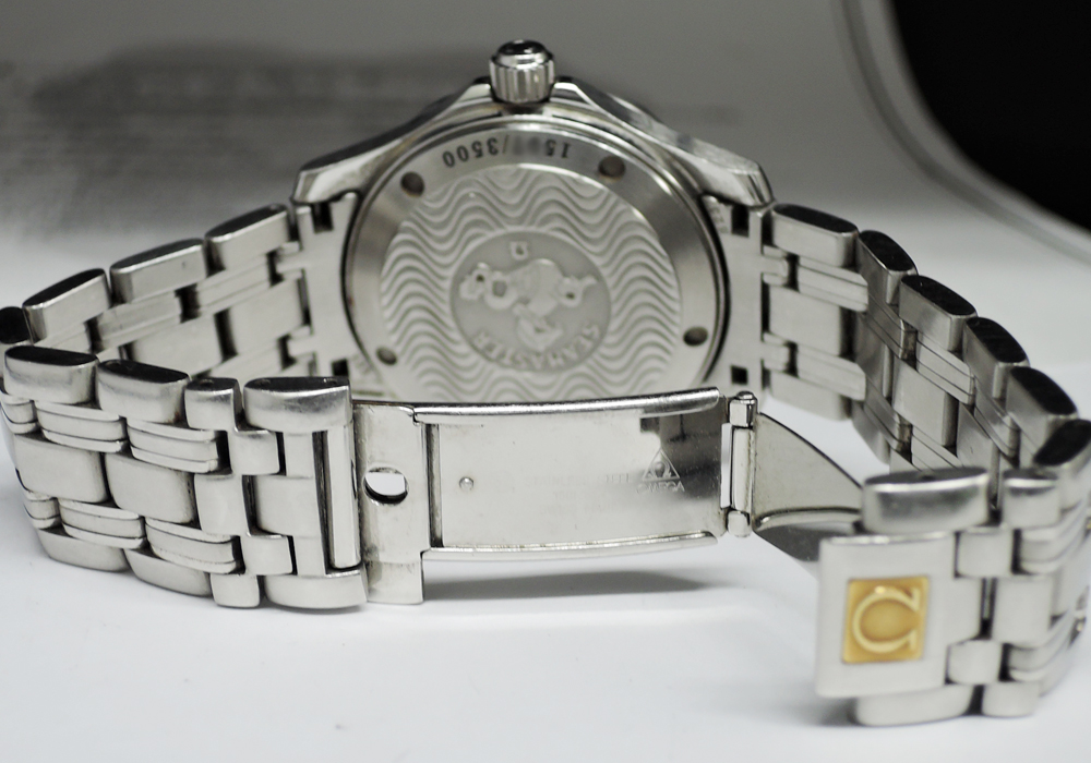 オメガOMEGA シーマスター プロフェッショナル300m 2554.80 メンズ腕時計 クォーツ 青文字盤 CF5550のイメージ画像