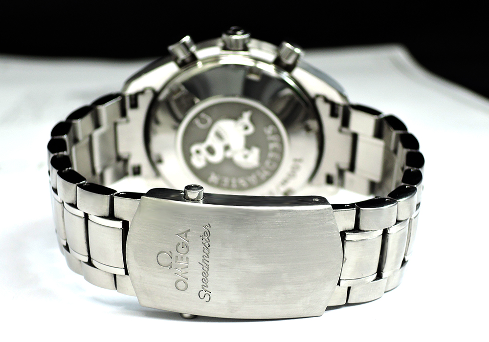 オメガ OMEGA スピードマスター デイト 323.30.40.40.06.001 メンズ 腕時計  自動巻き 40mm クロノグラフ ステンレススチール CF5704のイメージ画像