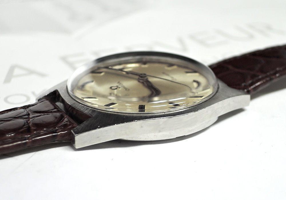 オメガ OMEGA ジュネーブ デイト メンズ腕時計 アンティーク 自動巻 シルバー文字盤 ステンレス 純正新品ストラップ IT5855-38*sのイメージ画像