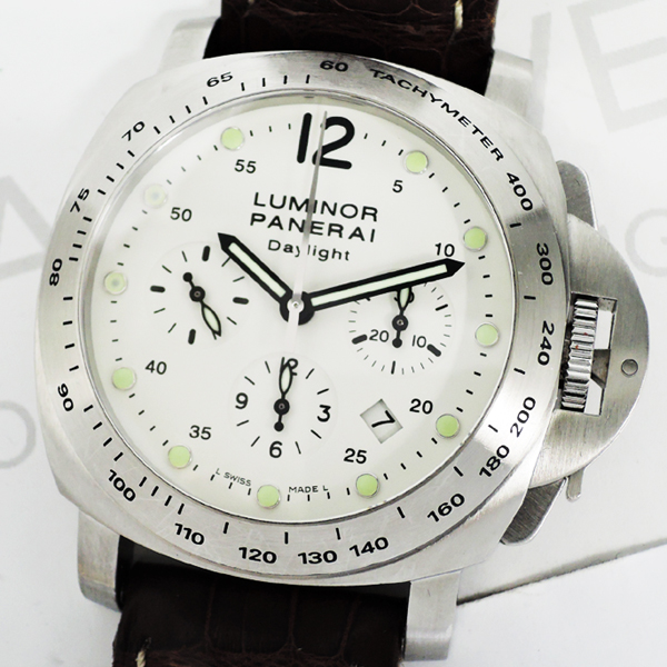 パネライ PANERAI ルミノールクロノ デイライト PAM00188 自動巻	ステンレス メンズ腕時計 タキメーターベゼル 箱 保証書 説明書 予備ストラップ CF5939