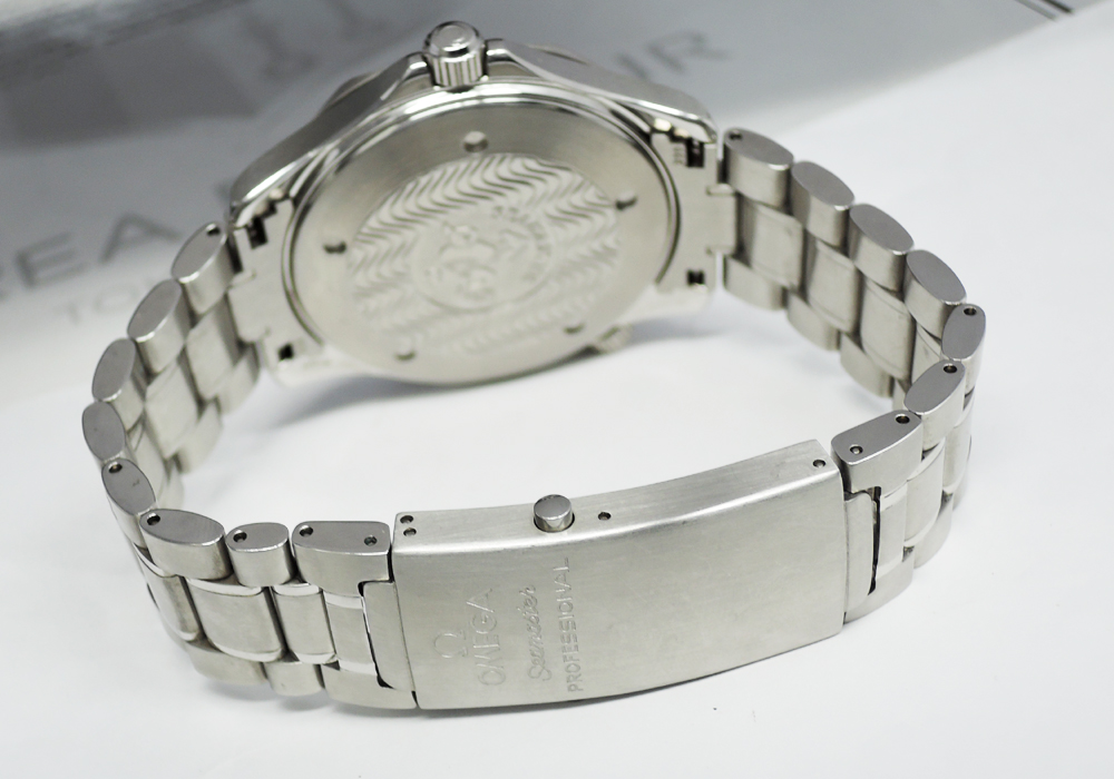 オメガOMEGA シーマスター プロダイバーズ300m 2264.50 メンズ腕時計 クォーツ 黒文字盤 CF6393のイメージ画像