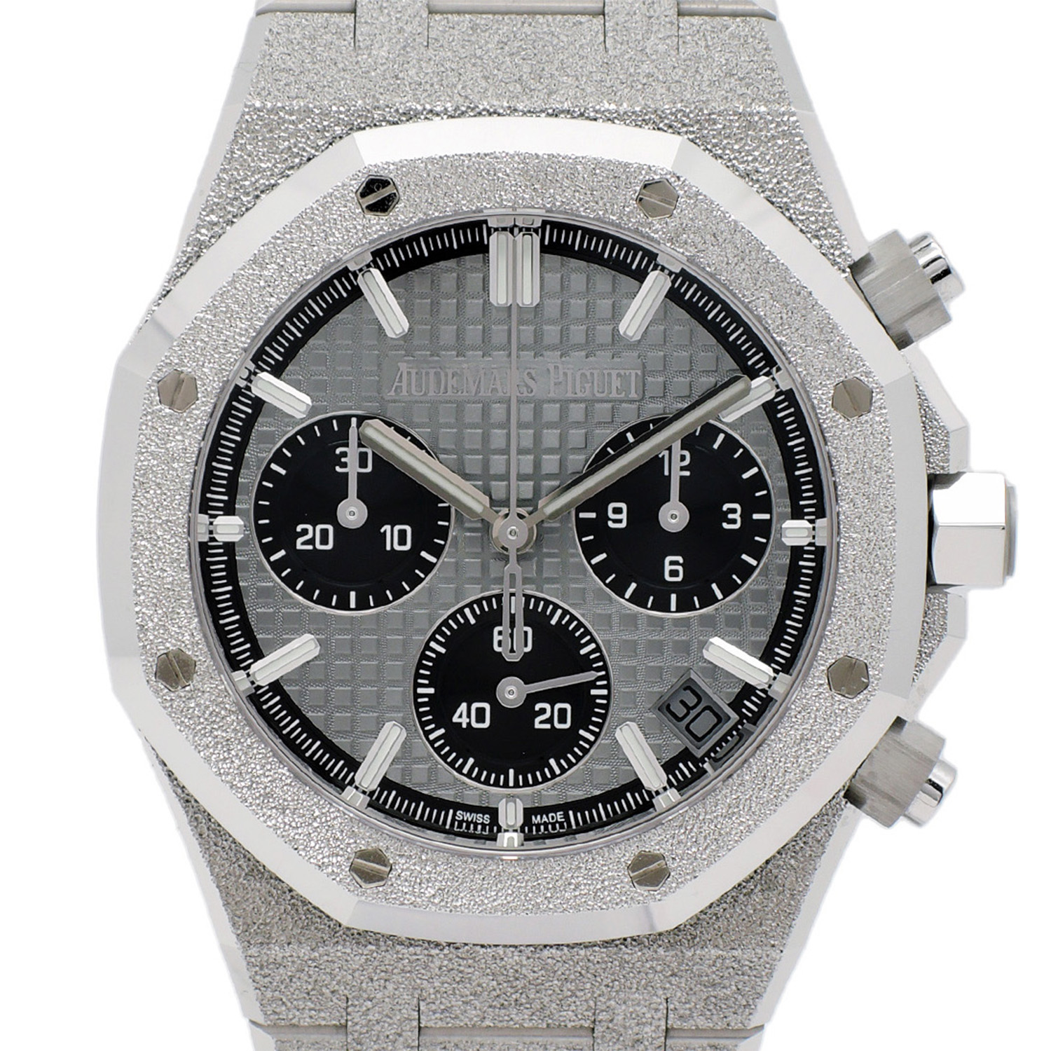 オーデマ・ピゲ ロイヤルオーク クロノグラフ フロステッドゴールド グレー／ブラックダイヤル AT 19cm AUDEMARS PIGUET Royal Oak Chronograph Frosted White Gold 26240BC.GG.1324BC.01 C004388のイメージ画像