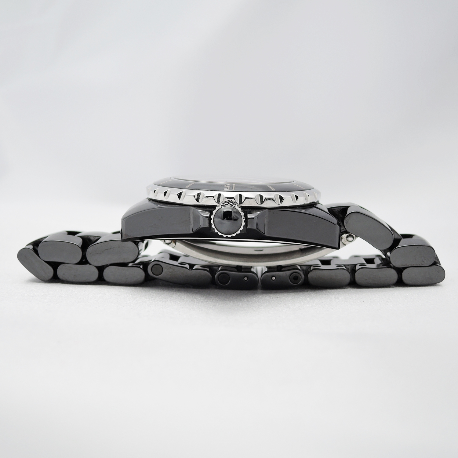 シャネル J12 H0682 黒 ブラック SE 14.5㎝ CHANEL C006634のイメージ画像