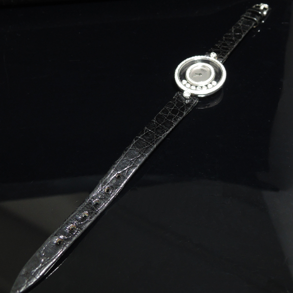 ショパール ハッピーダイヤモンド オーバル 20/4292 ホワイトゴールドWG 保証書【中古時計】のイメージ画像