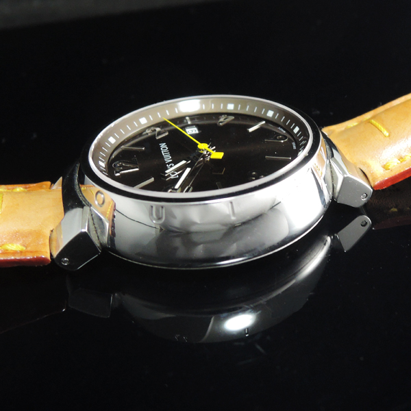 ルイヴィトン タンブール Q1111 メンズ QZ 革ベルトのイメージ画像