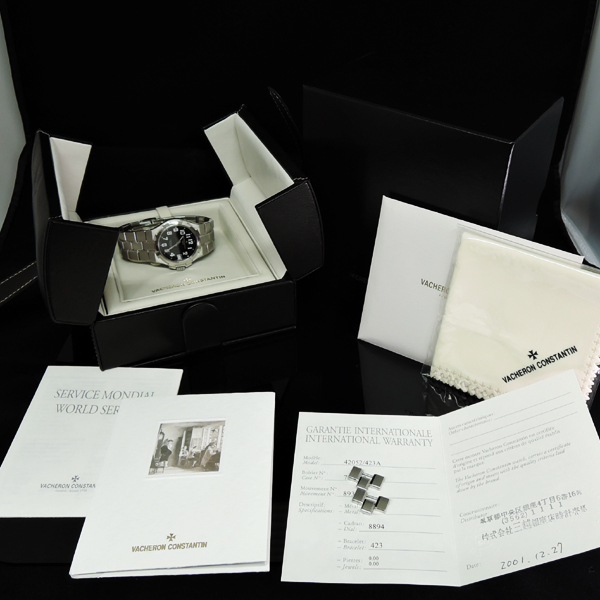 ヴァシュロンコンスタンタン オーバーシーズ ミディアム 42052/423A 黒文字盤 日本正規品 保証書付のイメージ画像