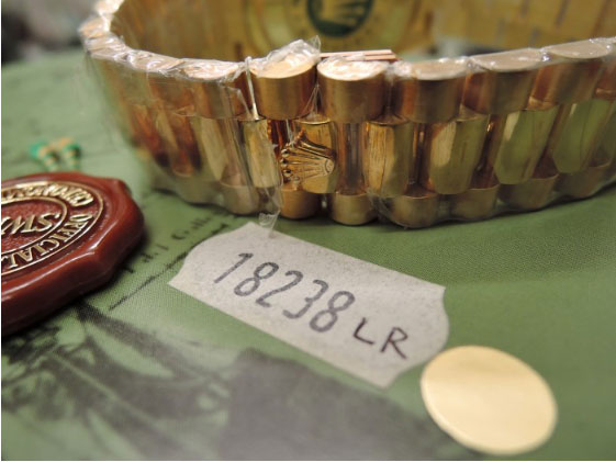 ROLEX ロレックス Ref18238LR デイデイト 10Pルビー＆取巻粒ダイヤ 金シャンパン文字盤 昔は貼って有った日本ROLEX純正裏蓋シール付！のイメージ画像
